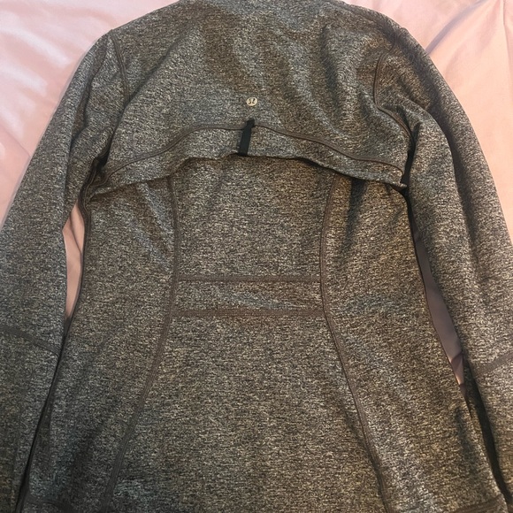 Fairly used define jacket - Picture 3 of 5